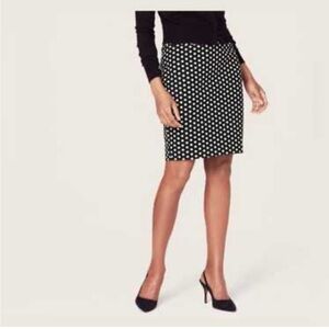 *3/20* Rafaella Black & White Polka Dot Pencil Skirt